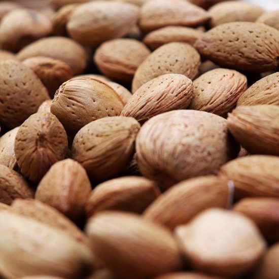 Peeled Raw Sweet Almonds